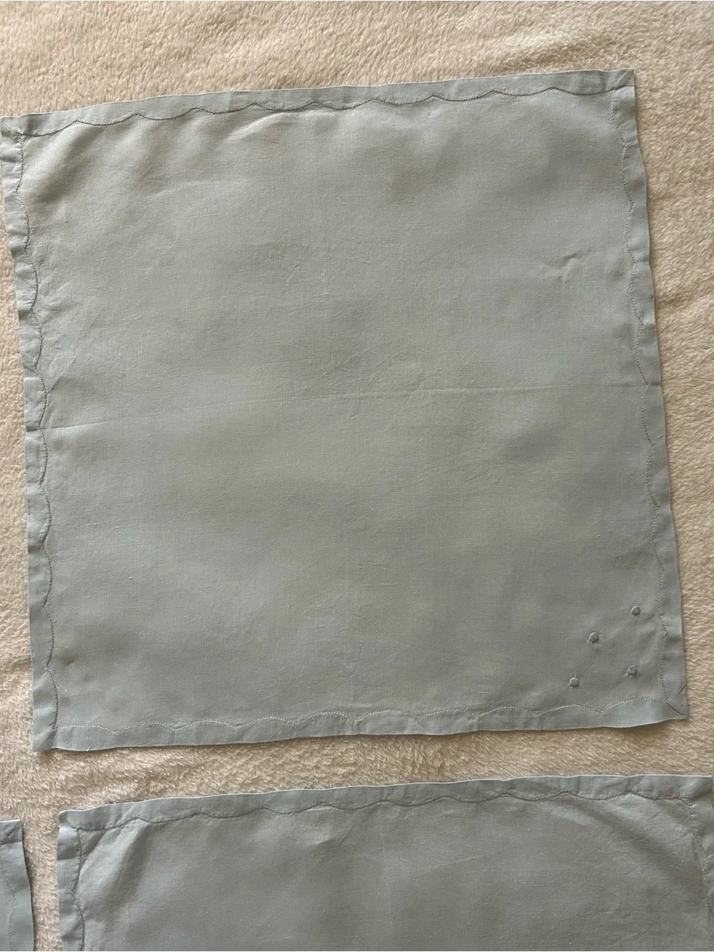 Vintage Linen Napkins Blue Colored Set of 4 Dinnerware 16.5